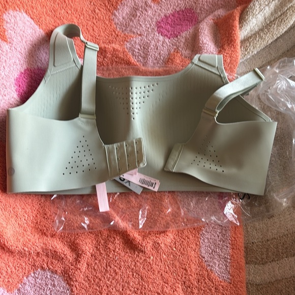 VS VSX bra - green - NWT - Picture 2 of 7